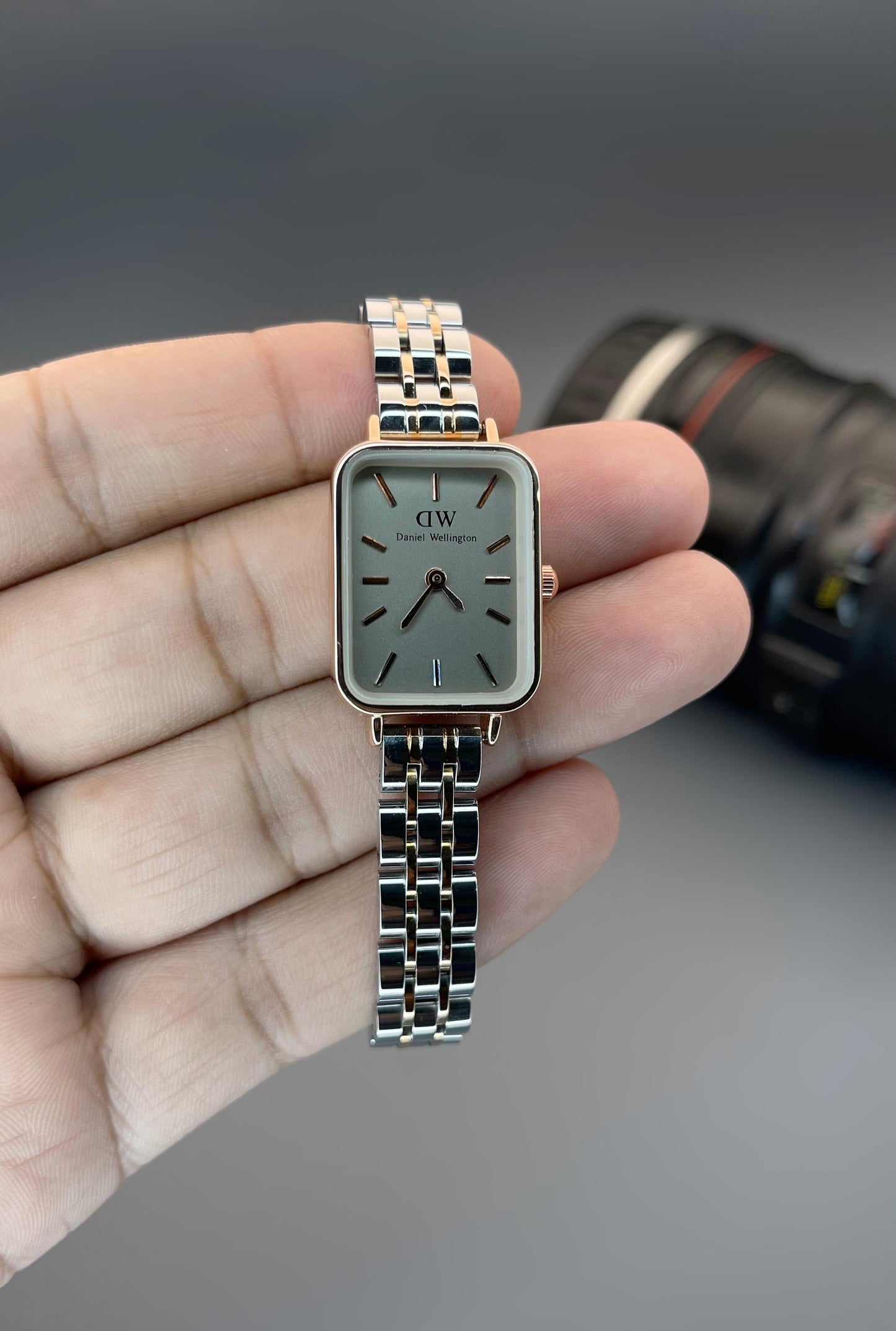 DWD LADIES CHAIN WATCH